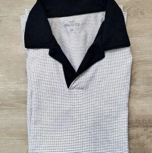 Like New Short Sleeve Hollister White/Black Polo